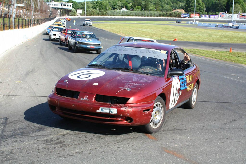Illustration for article titled The 24 Hours Of LeMons New England 2009 Über Gallery, Part 1